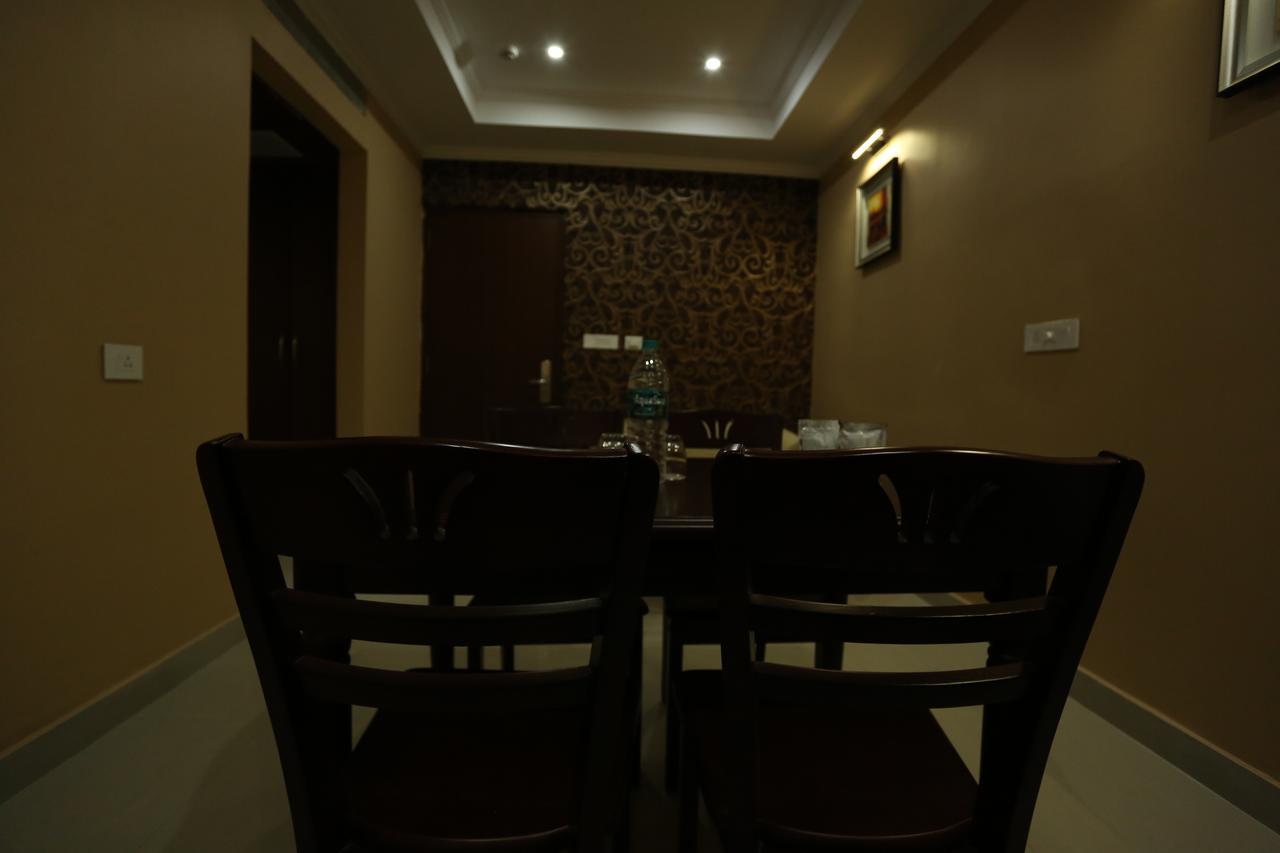 Kamlesh Continental Hotel Angul Bilik gambar